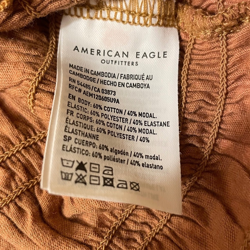 American Eagle Brown Daisy Floral Smocked Crop Top Small Sleeveless Ruffle Trim - Picture 4 of 7